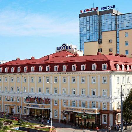 Отель Украина Ровно Экстерьер фото
